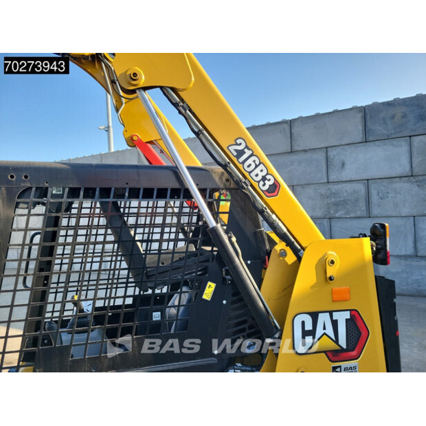 2024 Caterpillar 216B3-41855566