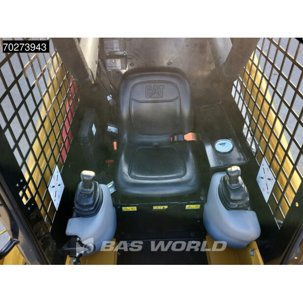 2024 Caterpillar 216B3-41855572