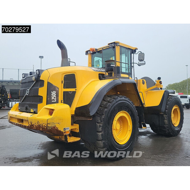 2013 فولفو L250G-41855630