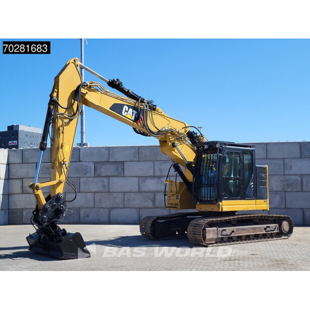 2018 Caterpillar 325FL-41856028