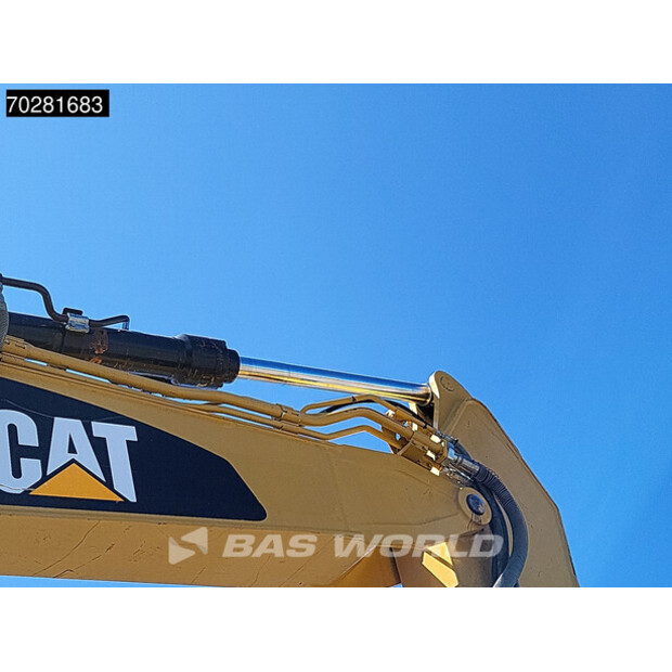2018 Caterpillar 325FL-41856039