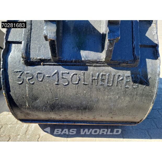 2018 Caterpillar 325FL-41856047