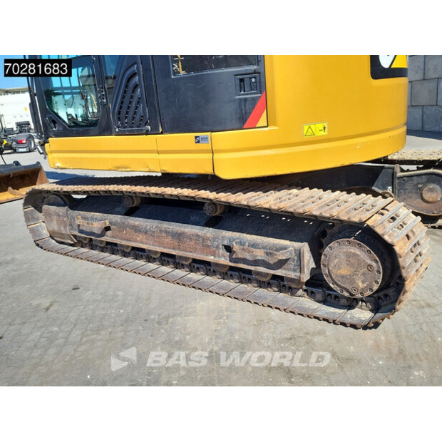 2018 Caterpillar 325FL-41856053