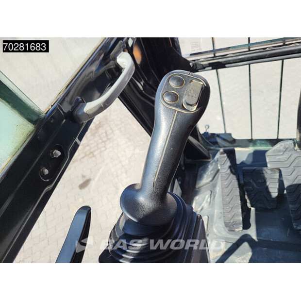 2018 Caterpillar 325FL-41856070