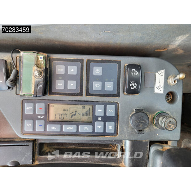 2019 Doosan DX255LC-5-41856225