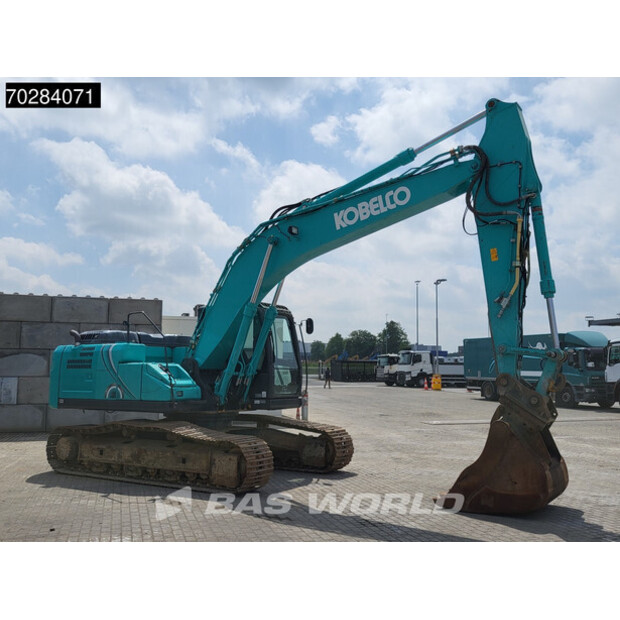 2015 كوبيلكو SK210LC-10-41858100