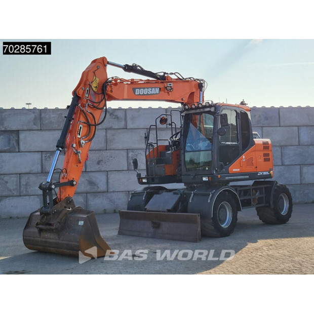 2017 Doosan DX165W-5-41858190