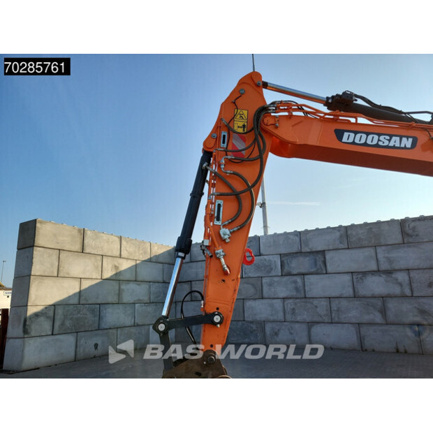 2017 Doosan DX165W-5-41858199