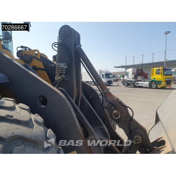 2015 فولفو L120H-41858246