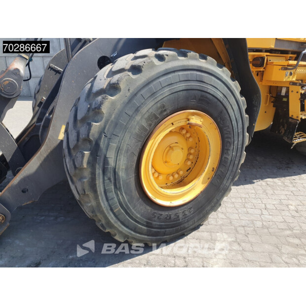 2015 فولفو L120H-41858256