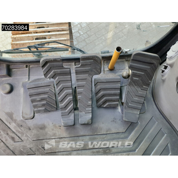 2015 Volvo EC300EL-41858493