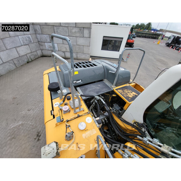 2017 Liebherr R922-41859579