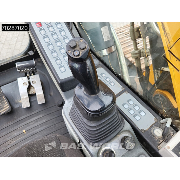 2017 Liebherr R922-41859589
