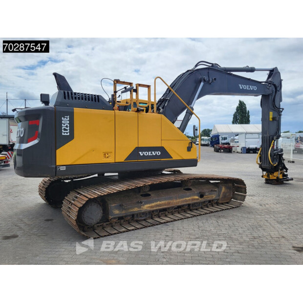 2015 فولفو EC250EL-41859818