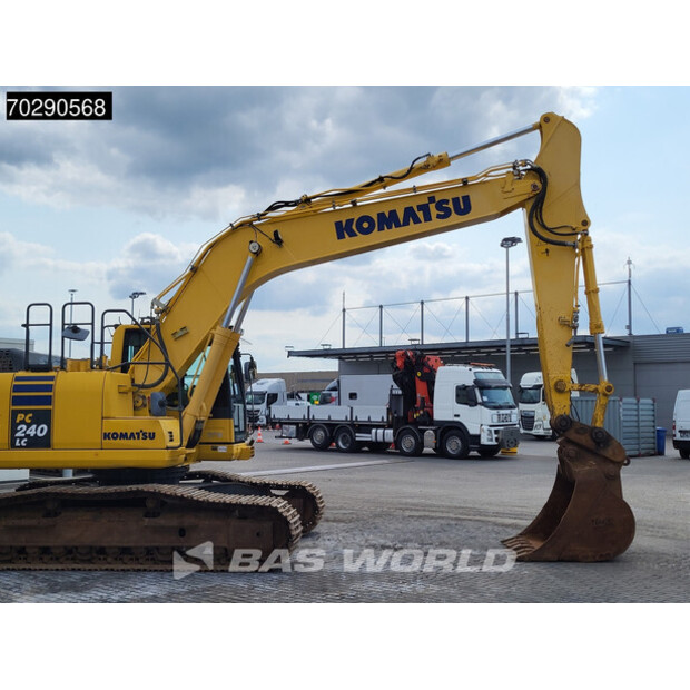 2015 كوماتسو PC240LC-10-41860037