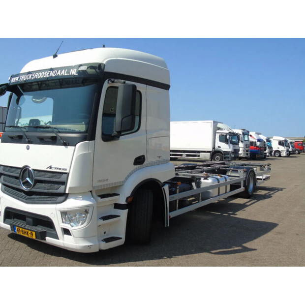 2016 Mercedes-Benz Actros 1924 + lift + euro 6-41860337
