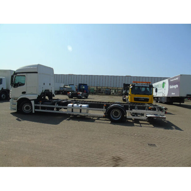 2016 Mercedes-Benz Actros 1924 + lift + euro 6-41860340