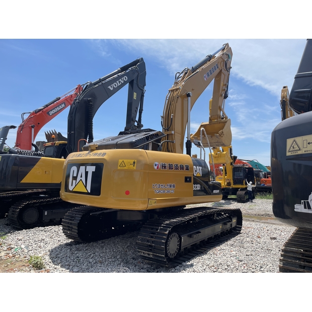 2023 Caterpillar 323D2L-41885390