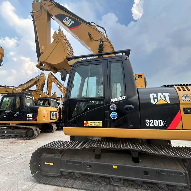 2024 Caterpillar 320D2-41886160