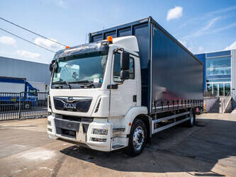 Image de Camions à bâches 2017 MAN TGM 18.290