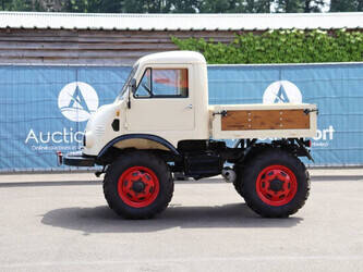 Image de CAMIONS À PLATEAU 1955 Mercedes-Benz Unimog 401.104