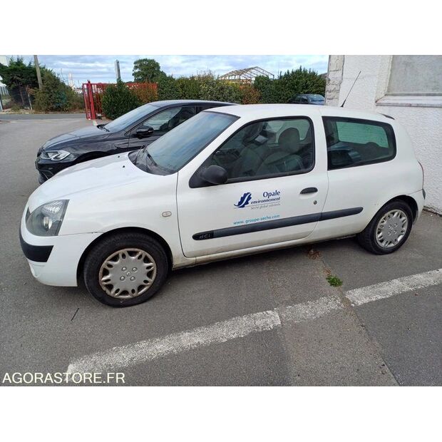 2004 Renault Clio-41901319