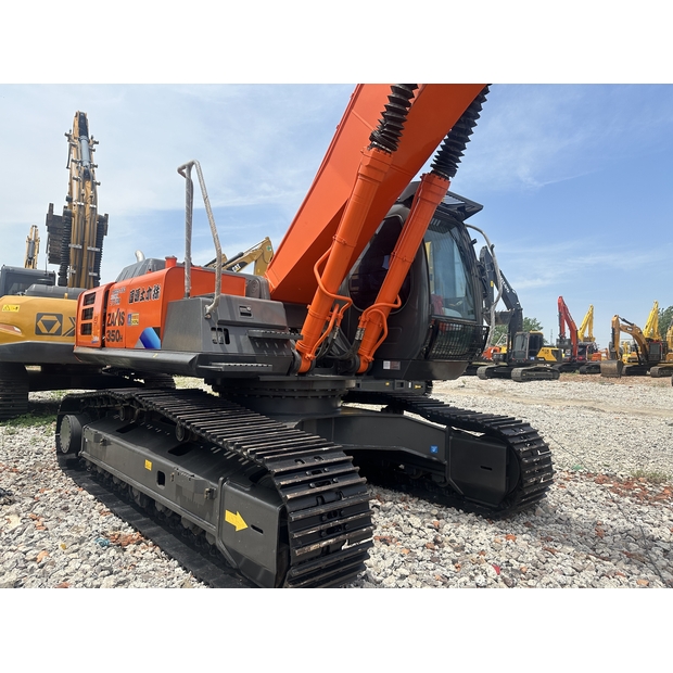 2023 Hitachi ZX350-41901870