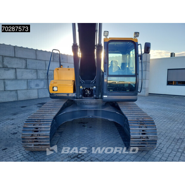 2025 هيونداي R215L-41904065