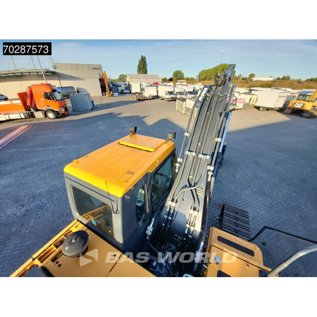 2025 هيونداي R215L-41904072