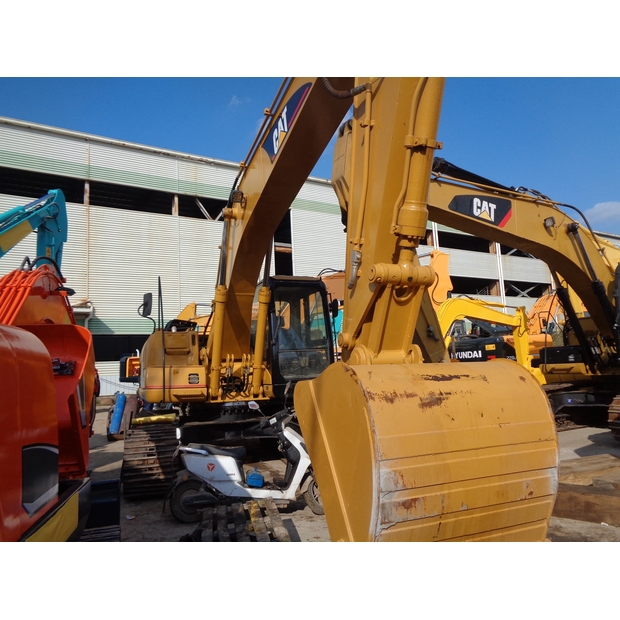 2019 Caterpillar 320CL-41904363