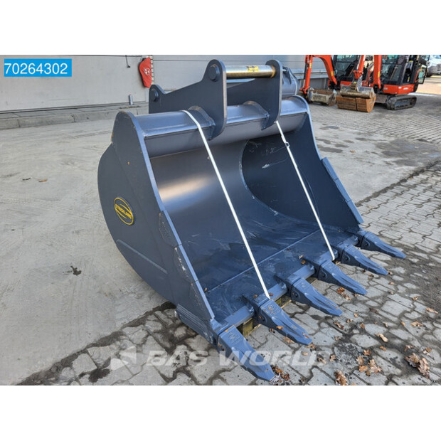 2024 ستريك لاند S70-41904771