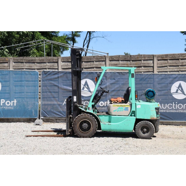 1999 MITSUBISHI FG30T-41908376