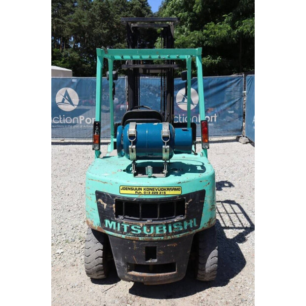 1999 MITSUBISHI FG30T-41908380