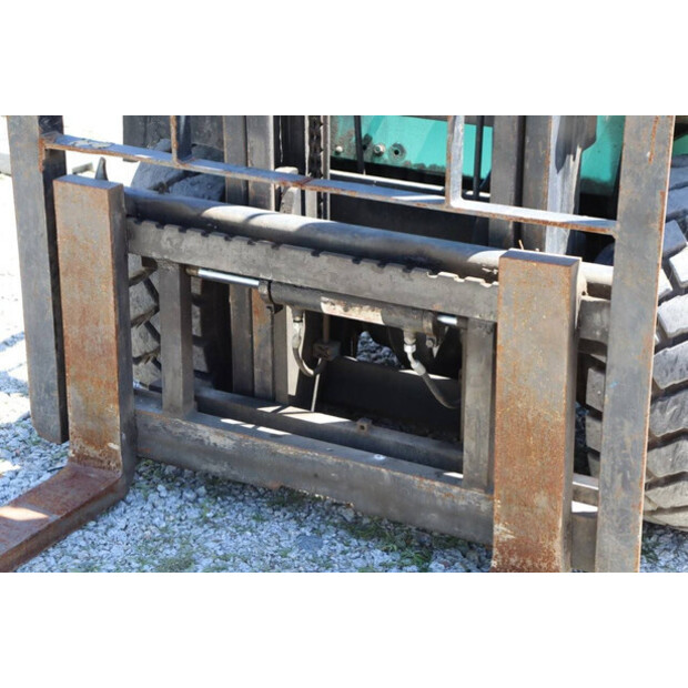 1999 MITSUBISHI FG30T-41908387
