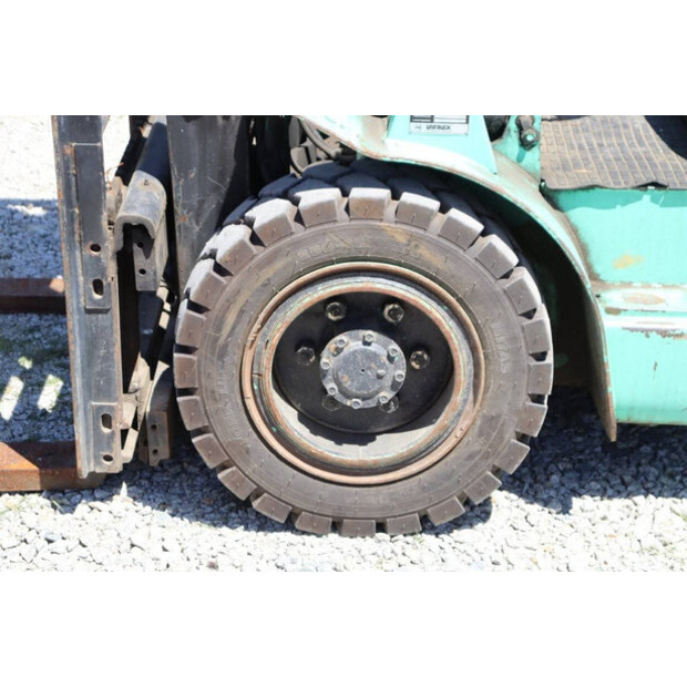 1999 MITSUBISHI FG30T-41908389