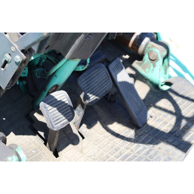 1999 MITSUBISHI FG30T-41908399