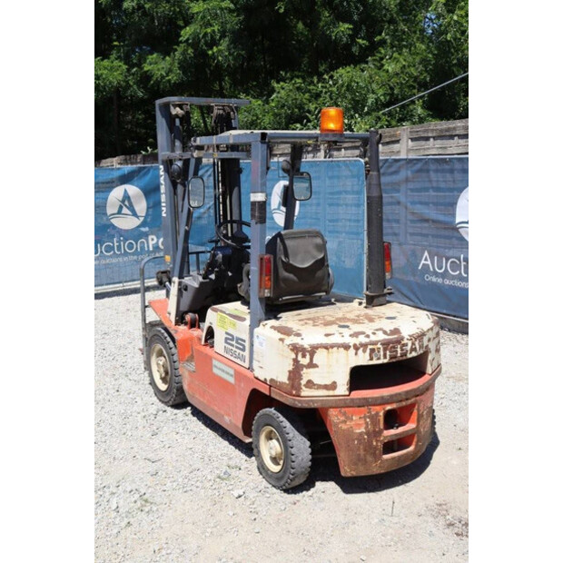1999 NISSAN 25-41908447