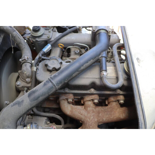 1999 NISSAN 25-41908486