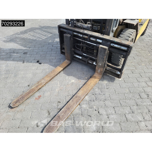 2001 Yale GDP25-41910205