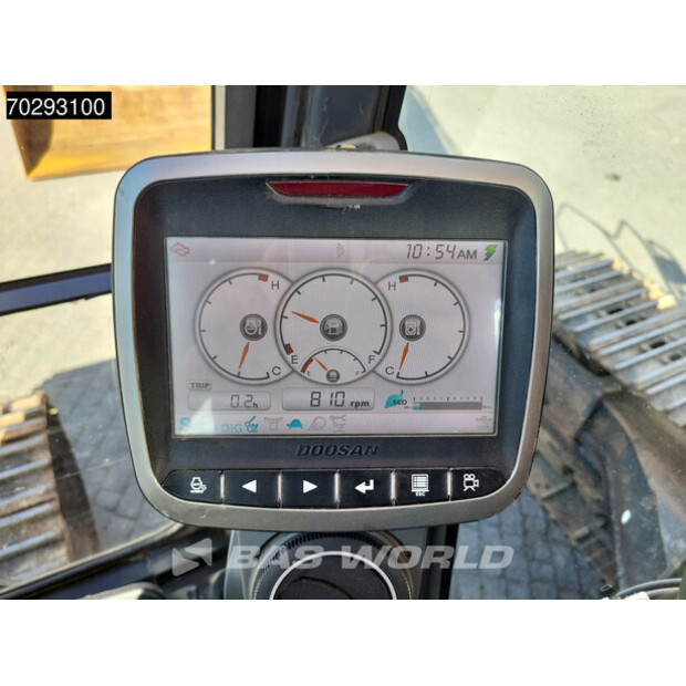 2017 دووسان DX300LC-5-41910255