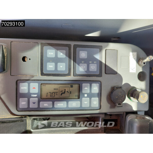 2017 دووسان DX300LC-5-41910258