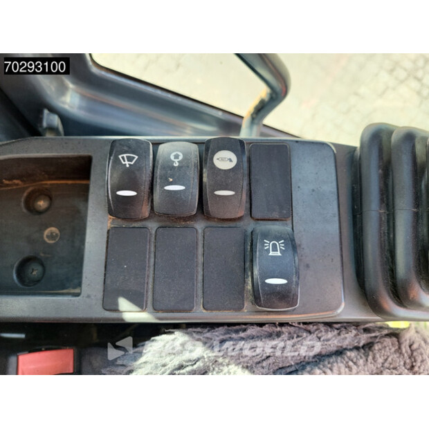 2017 دووسان DX300LC-5-41910260