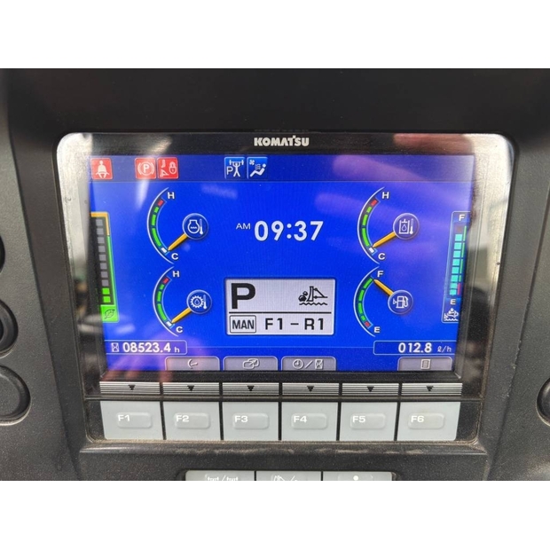 2018 Komatsu D65PX-18-41915532