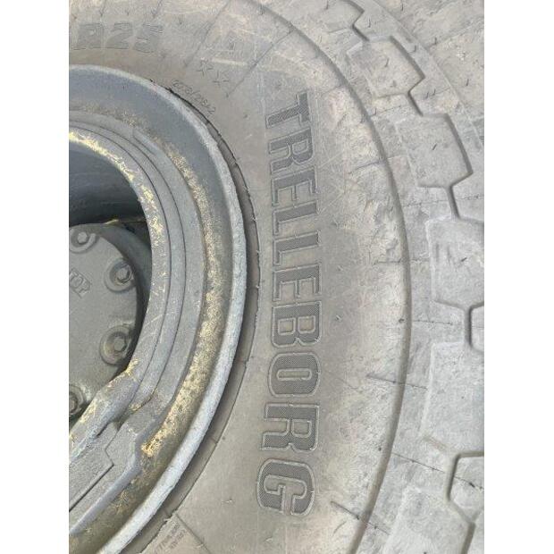 كوماتسو HM400-1-41917469