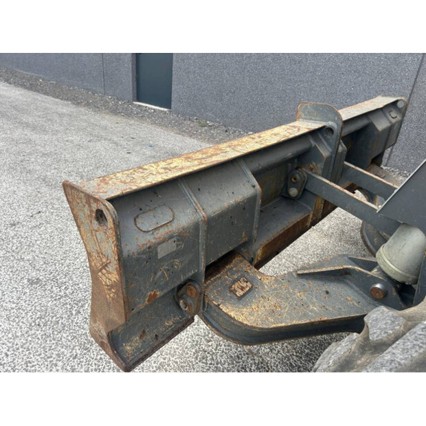 2014 ليبهير A912-41924487