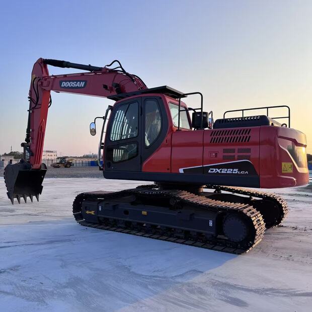 2024 Doosan DX225 LC-41925182