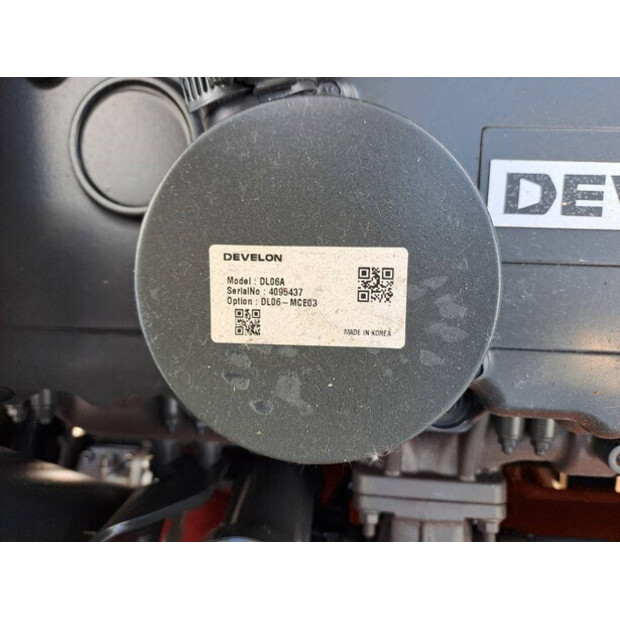 2025 ديفيلون DX225LC-7M-41925706