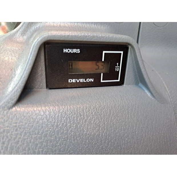 2025 ديفيلون DX225LC-7M-41925711