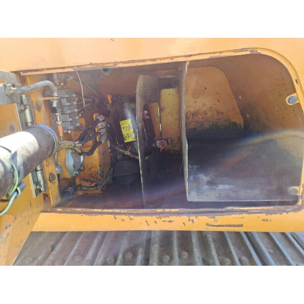 2016 Liebherr R922LC-41925916