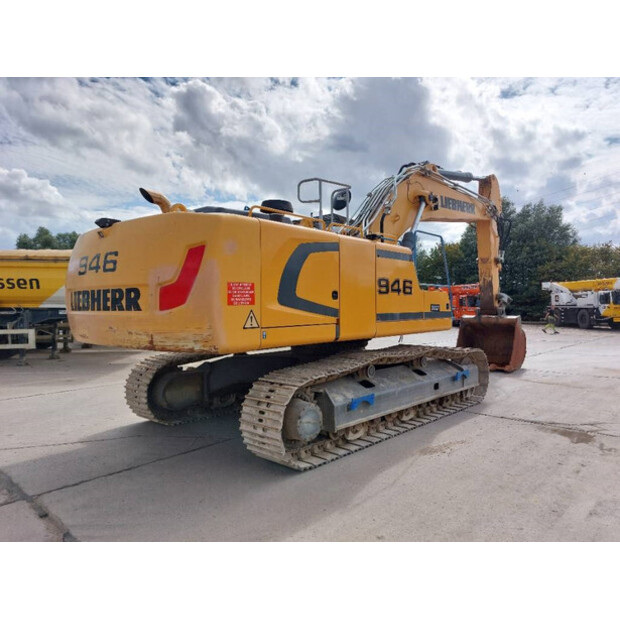 2018 ليبهير R946LC-41925931